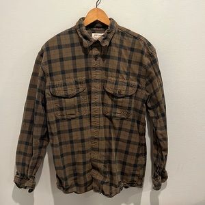 Filson Men’s long sleeve shirt , size M